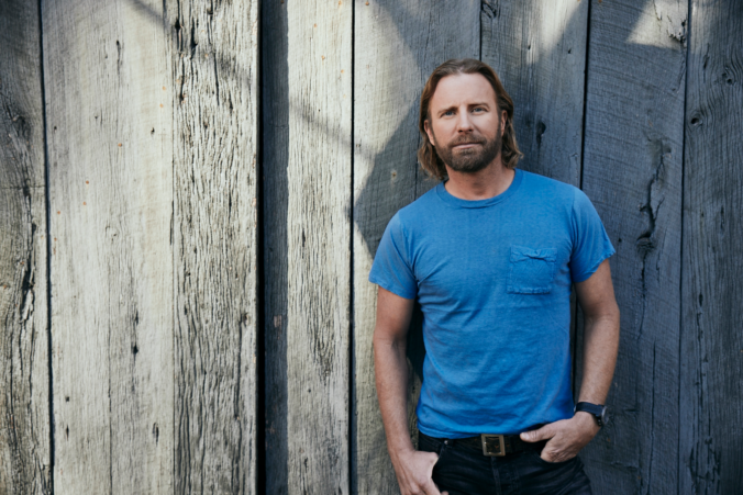 Photo of Dierks Bentley